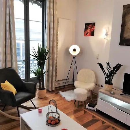 Le Contemporain, Hyper-centre, 8 Pers *