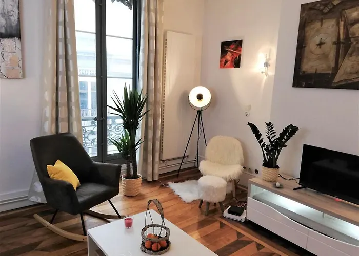 Le Contemporain, Hyper-centre, 8 Pers *